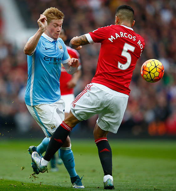 俱乐部中 俱乐部中